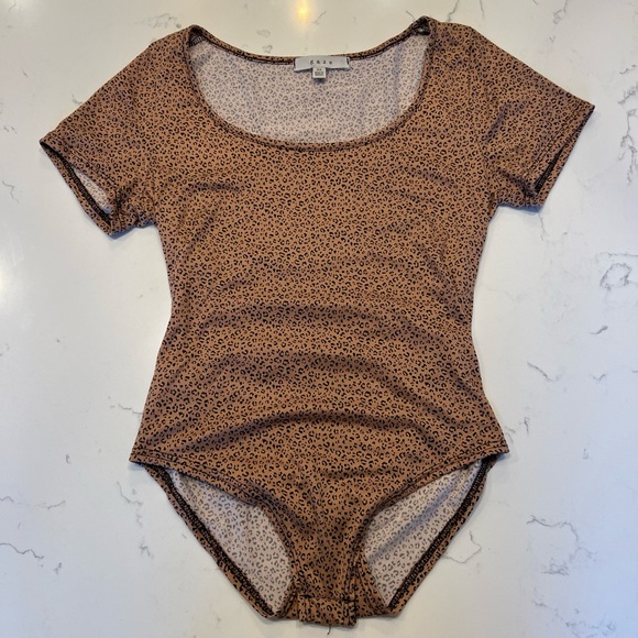 Gaze Leopard Print Bodysuit - Picture 3 of 4